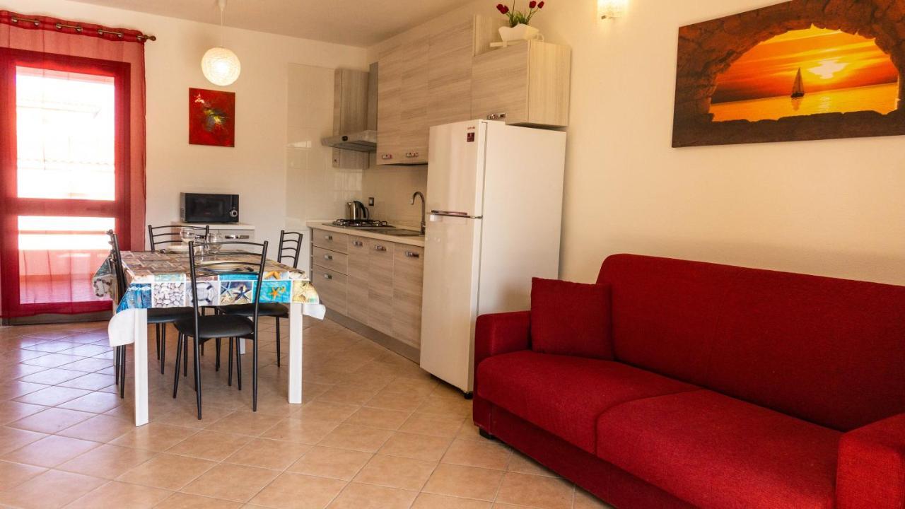 Appartamento Sette Posti Vicino Al Centro Di San Teodoro San Teodoro  Exterior foto