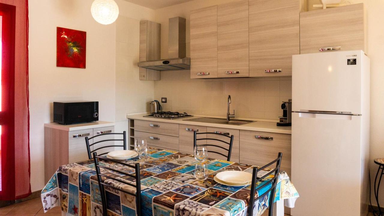 Appartamento Sette Posti Vicino Al Centro Di San Teodoro San Teodoro  Exterior foto